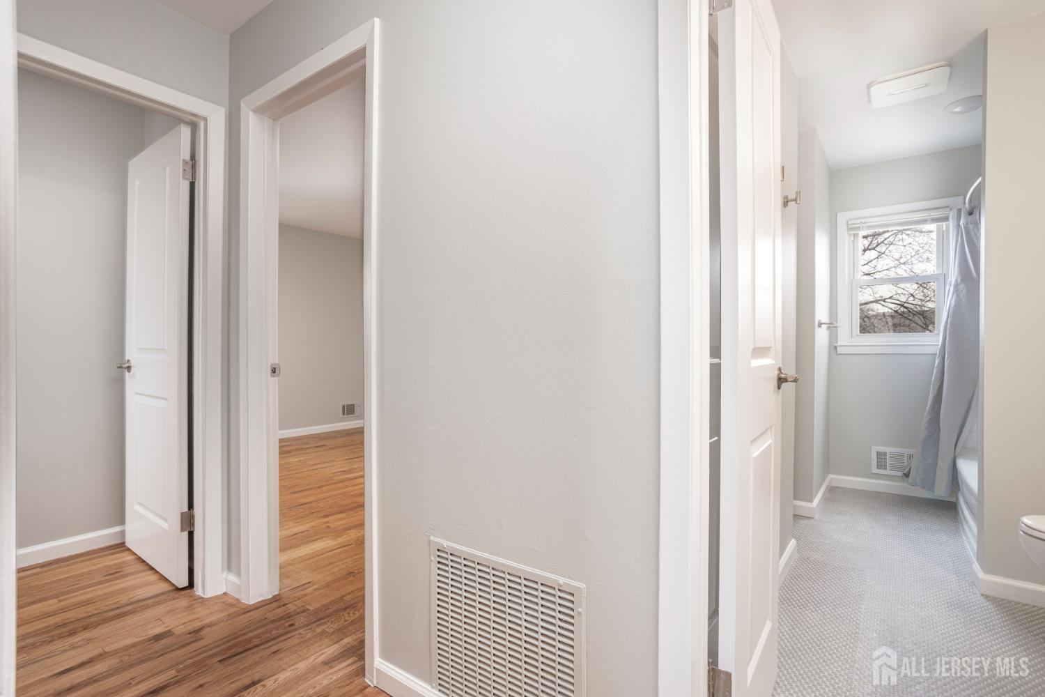 Residential Lease in Middlesex 4