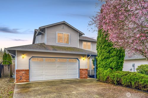 10205 61st Avenue Ne, Marysville, WA, 98270 | Card Image