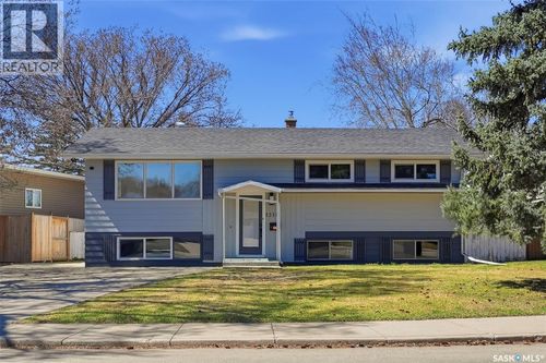 1310 East Ctr, Saskatoon, SK, S7J3A9 | Card Image
