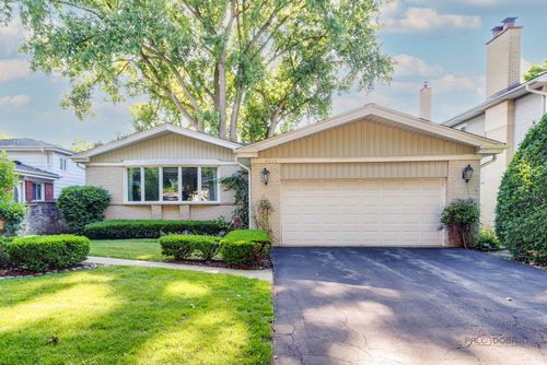 9230 N Major Avenue, Morton Grove, IL, 60053 | Card Image