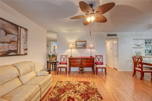 204-2400 Ne 10th St, Pompano Beach, FL, 33062-4181 | Card Image