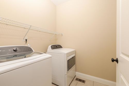 19 Red Maple Court, Bloomington, IL, 61705 | Card Image