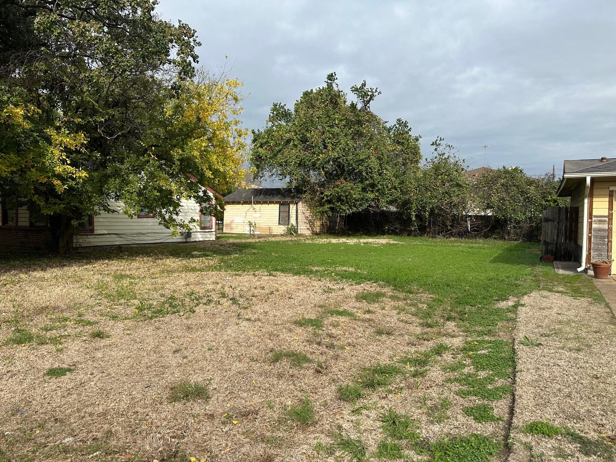 Land in Houston 3