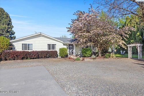 10401 N 1739 Pr Nw, Grandview, WA, 98930 | Card Image