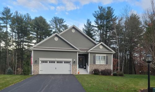 32 Harvest Moon Rd, Londonderry, NH, 03053-6131 | Card Image