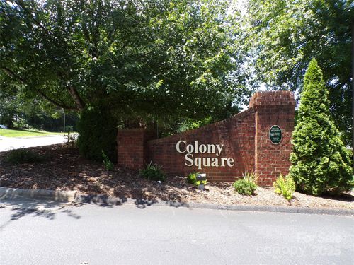 833-833 21st Ave Ne, Hickory, NC, 28601-1564 | Card Image