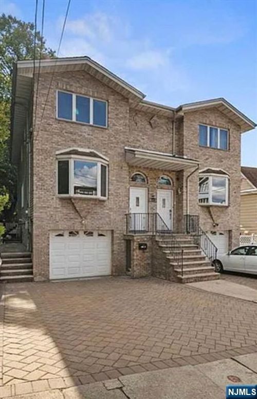 682 Probst Ave, Fairview, NJ, 07022-1043 | Card Image