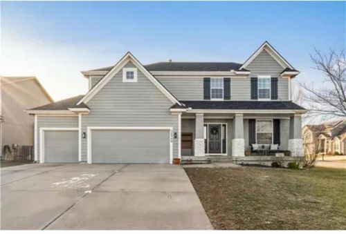 32349 W 165th Ter, Gardner, KS, 66030-7805 | Card Image