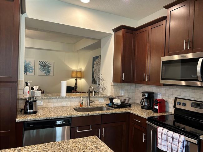 12463 Trailhead Dr, Townhouse with 3 bedrooms, 3 bathrooms and null parking in BRADENTON FL | Image 12