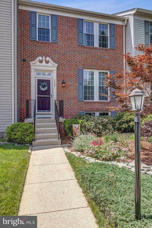 7706 Effingham Sq, ALEXANDRIA, VA, 22315-5916 | Card Image