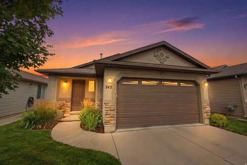745 Skipton Dr, North Salt Lake, UT, 84054-6071 | Card Image