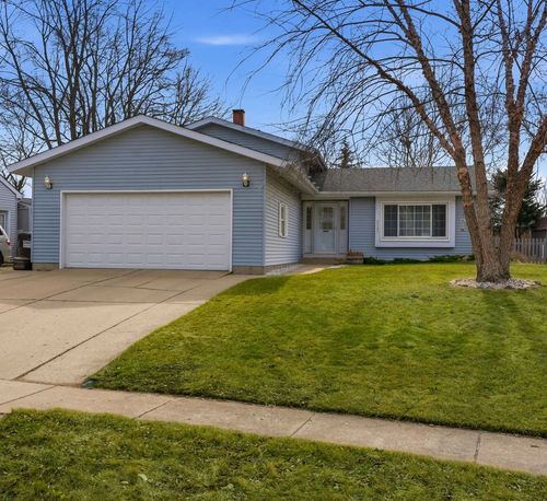 3707 W Bradley Ct, McHenry, IL, 60050-3961 | Card Image