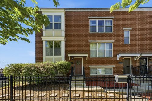3609 W 50th Place, Chicago, IL, 60632 | Card Image