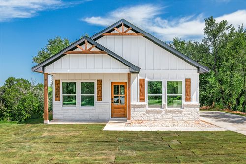 807 Arrowhead Ct, Granbury, TX, 76048-5956 | Card Image