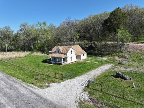 4852 Old 60 Dr, Seneca, MO, 64865-8195 | Card Image