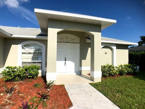 517 Se 16th Pl, Cape Coral, FL, 33990-1632 | Card Image