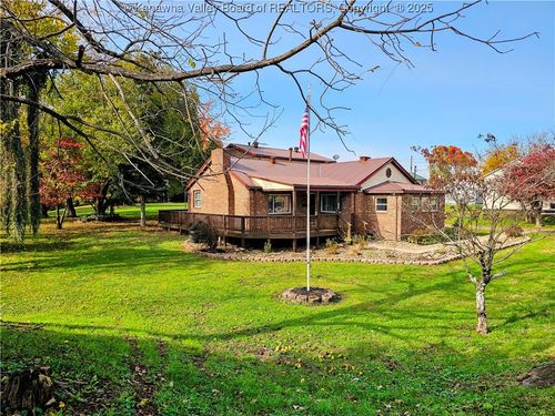 2211 Lincoln Ave, Point Pleasant, WV, 25550-1505 | Card Image