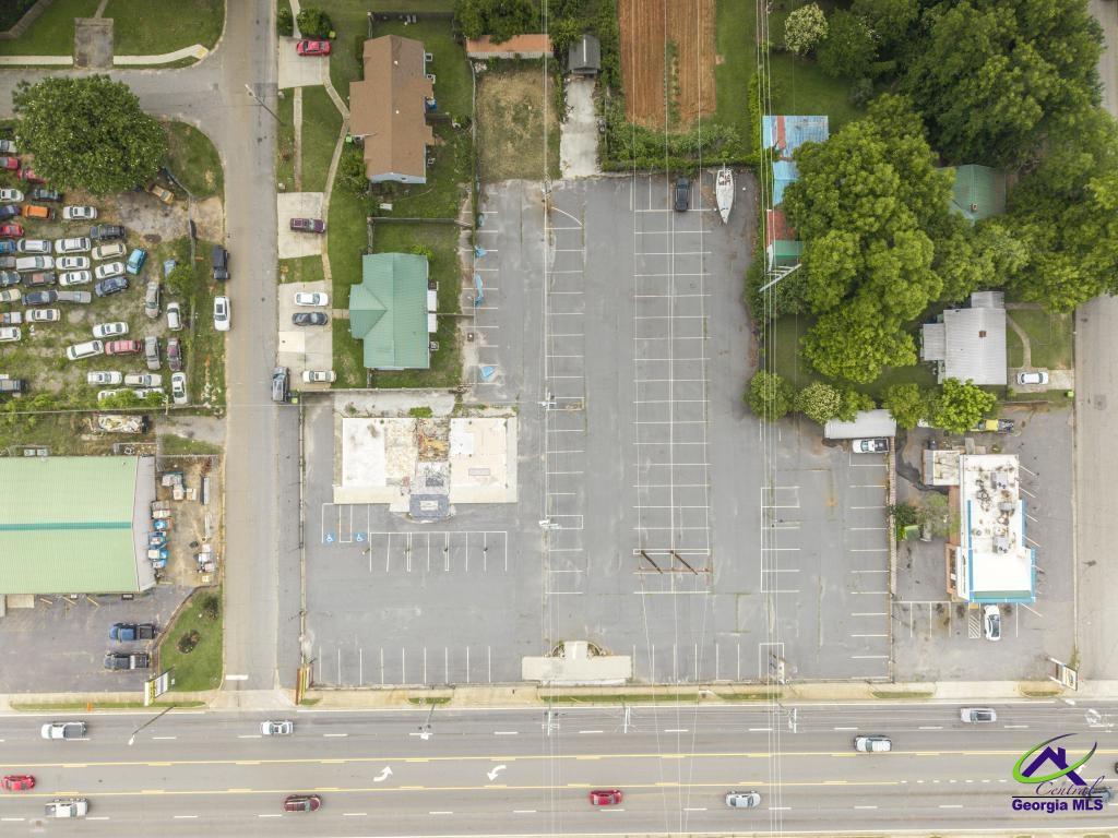 Commercial Sale in Warner Robins
