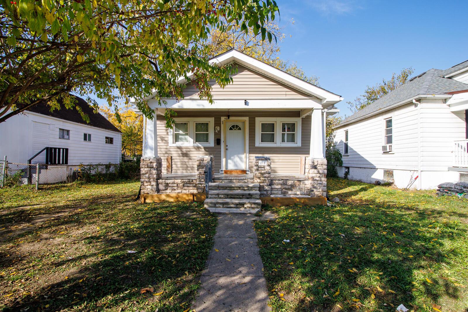 211 Clarendon Avenue, For Sale in Columbus Zoocasa