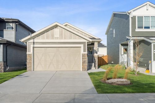 196 Emberside Hollow, Cochrane, AB, T4C3E1 | Card Image