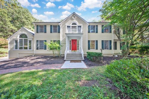 2 Pheasant Run, North Granby, CT, 06060-1017 | Card Image