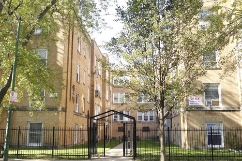 2e-4824 N Avers Avenue, Chicago, IL, 60625 | Card Image