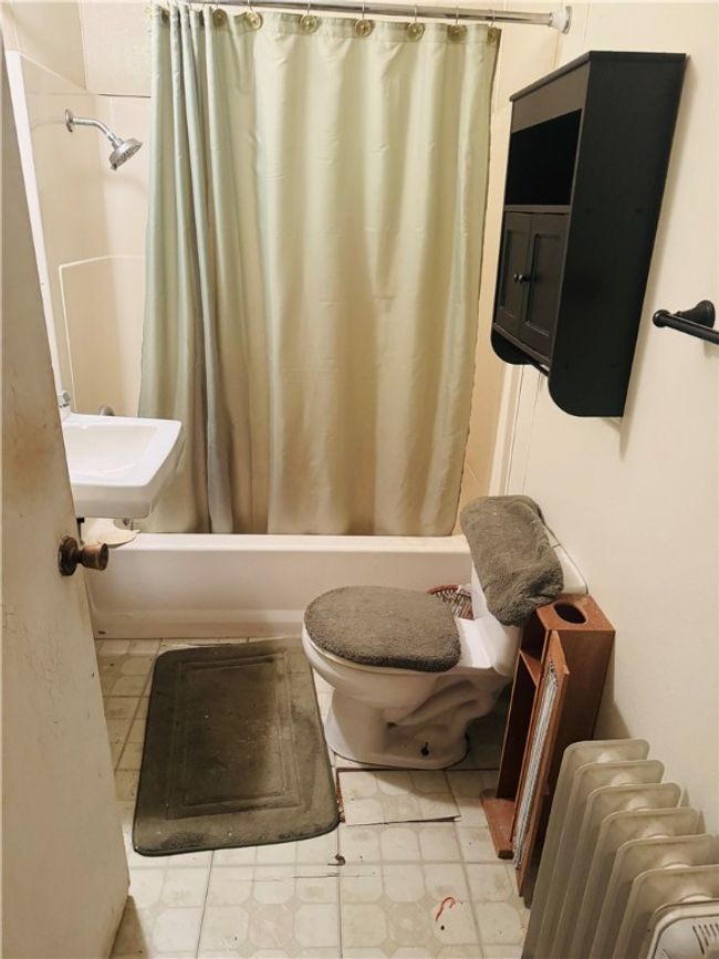 120 Orange St, House other with 3 bedrooms, 2 bathrooms and null parking in Mathis TX | Image 11