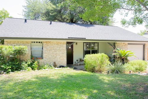 902 Austin Highlands Blvd, Austin, TX, 78745-3816 | Card Image