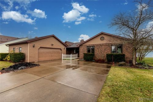 2568 Joann Ct, Niagara Falls, NY, 14304-4600 | Card Image