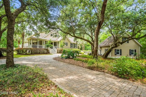 315 Distant Island Dr, Beaufort, SC, 29907-1559 | Card Image