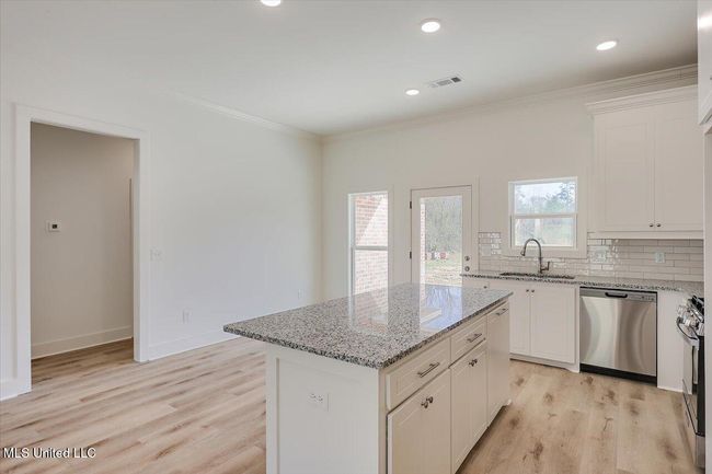 12-207 Dolly Lane | Image 9