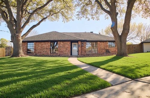 5302 Anchor Cove Cir, Garland, TX, 75043-4800 | Card Image