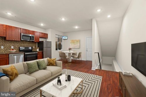 apt-b-1724 W Master St, PHILADELPHIA, PA, 19121-4586 | Card Image