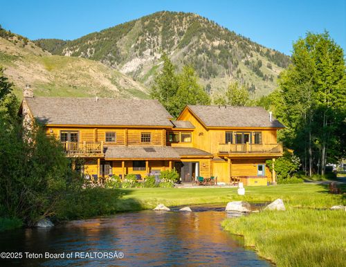 3755 Trail Dr, Jackson, WY, 83001-9285 | Card Image