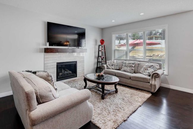 61 Nolanhurst Rise Nw, Home with 4 bedrooms, 3 bathrooms and 4 parking in Calgary AB | Image 7