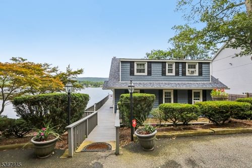 62 Board Rd, Hewitt, NJ, 07421-3169 | Card Image
