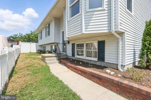 8437 Bay Dr, PASADENA, MD, 21122-2901 | Card Image