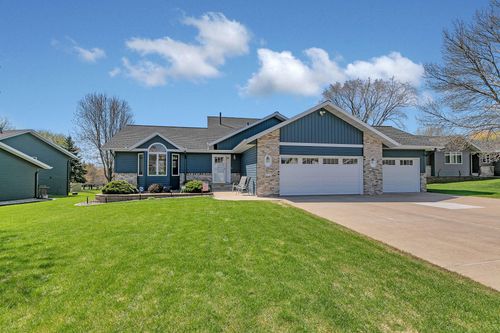 418 15th St N, Sauk Rapids, MN, 56379-2822 | Card Image