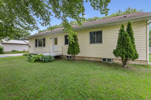 8470 E St N, Stockton, MN, 55987-9261 | Card Image