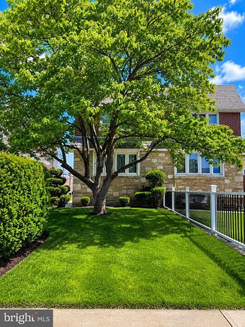 2118 Vista St, PHILADELPHIA, PA, 19152-4215 | Card Image