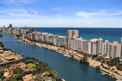 3h-4925 Collins Ave, Miami Beach, FL, 33140-2743 | Card Image