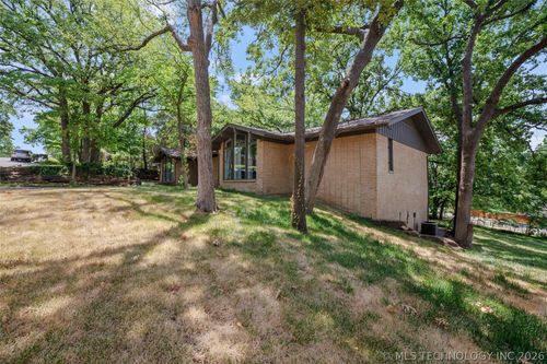 5510 E 65th Pl, Tulsa, OK, 74136-2058 | Card Image