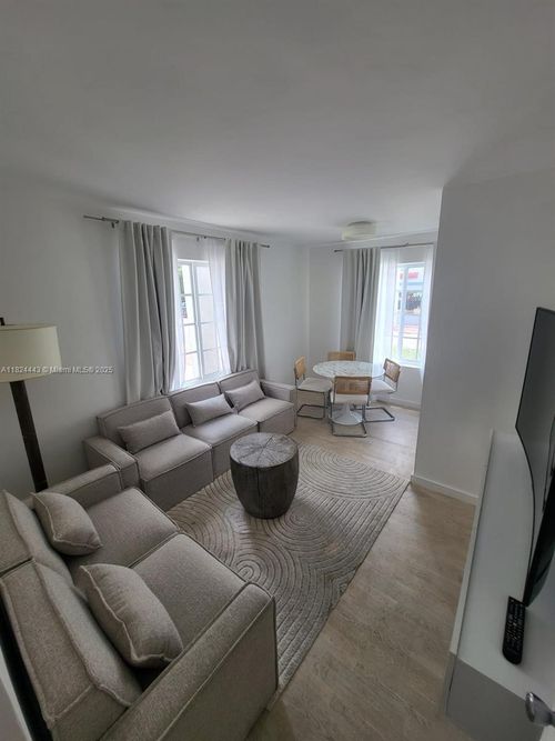 apt-104-605 Euclid Ave, Miami Beach, FL, 33139-8646 | Card Image