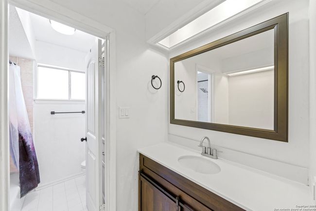 APT-37H - 8915 Datapoint Dr, Condo with 3 bedrooms, 2 bathrooms and null parking in San Antonio TX | Image 16