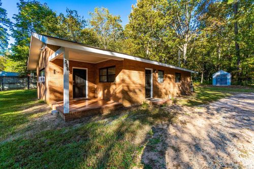 300 Barclay Rd, Chapel Hill, NC, 27516-1410 | Card Image