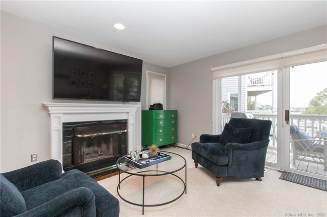 APT-102 - 123 Harbor Dr, Condo with 2 bedrooms, 3 bathrooms and null parking in Stamford CT | Image 4