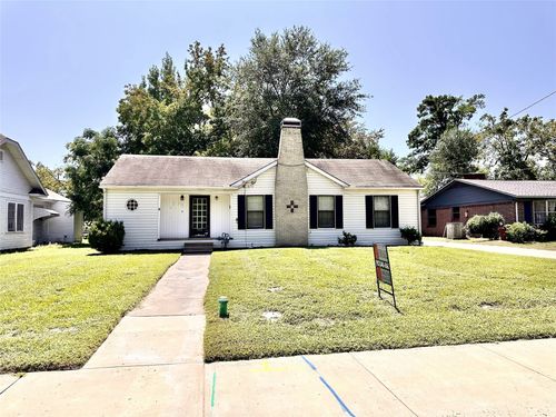 526 College St, Sulphur Springs, TX, 75482-2812 | Card Image