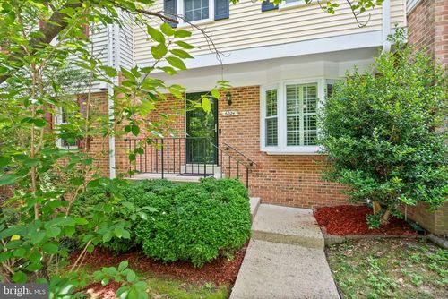 6024 Crown Royal Cir, ALEXANDRIA, VA, 22310-1743 | Card Image