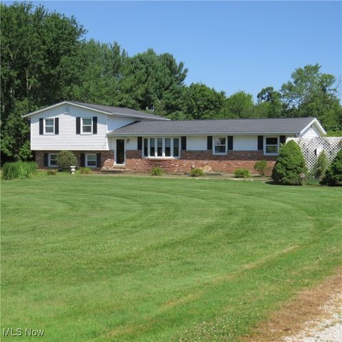 5109 Waynesburg Rd Nw, Carrollton, OH, 44615-9324 | Card Image