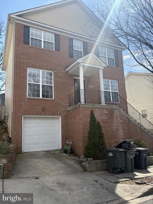 3326 Oxon Run Rd Se, WASHINGTON, DC, 20032-3829 | Card Image